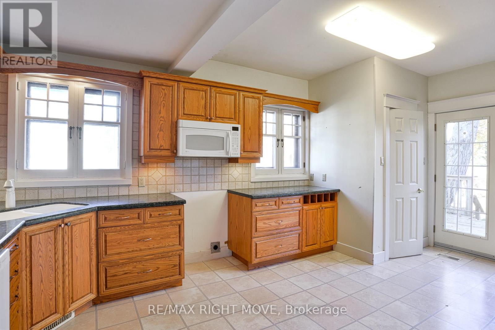 146 West Street N, Orillia, Ontario  L3V 5C5 - Photo 13 - S12510436