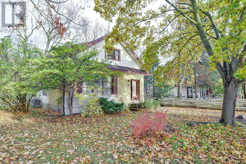 146 West Street N, Orillia, Ontario  L3V 5C5 - Photo 2 - S12510436