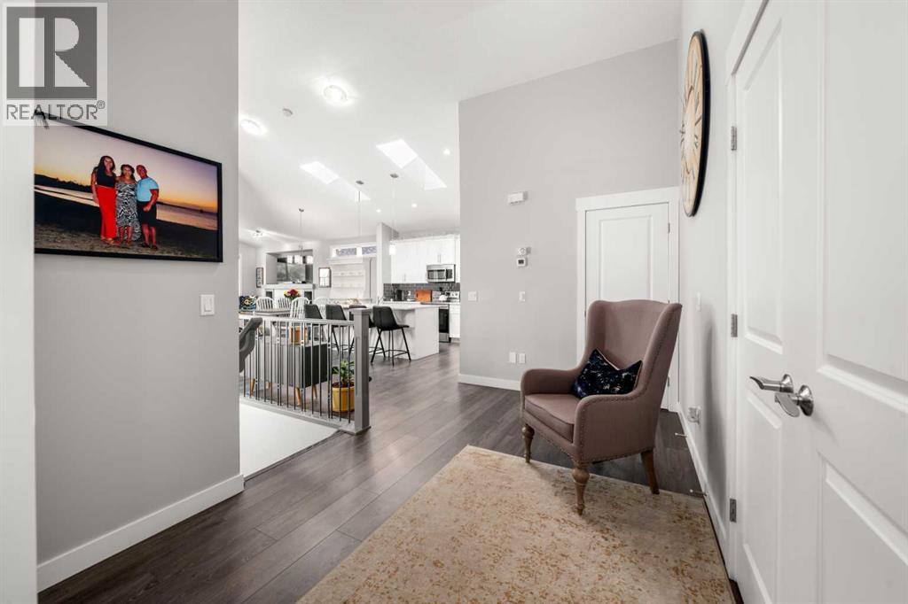 Property at 136 Drake Landing Gardens image 5