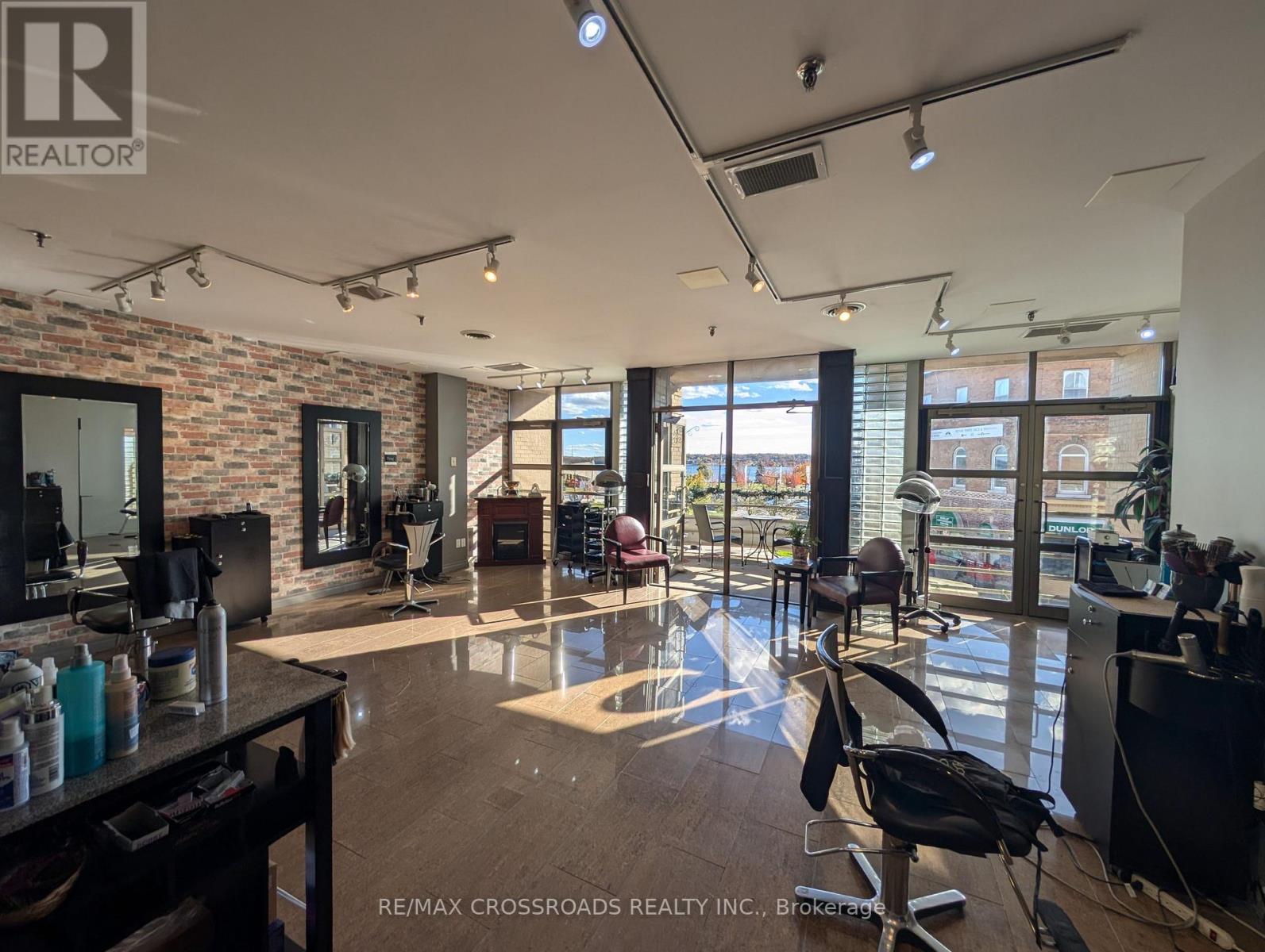 200 - 50 Dunlop Street E, Barrie, Ontario  L4M 6J9 - Photo 29 - S12505826