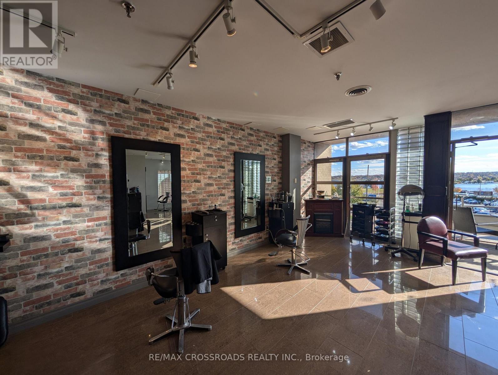 200 - 50 Dunlop Street E, Barrie, Ontario  L4M 6J9 - Photo 30 - S12505826