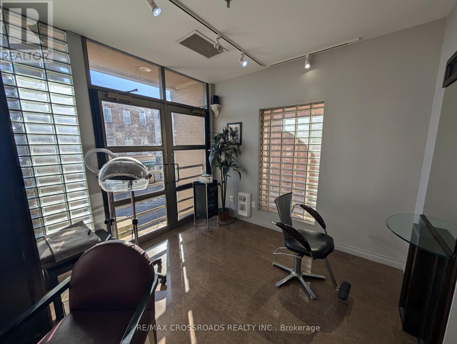 200 - 50 Dunlop Street E, Barrie, Ontario  L4M 6J9 - Photo 35 - S12505826