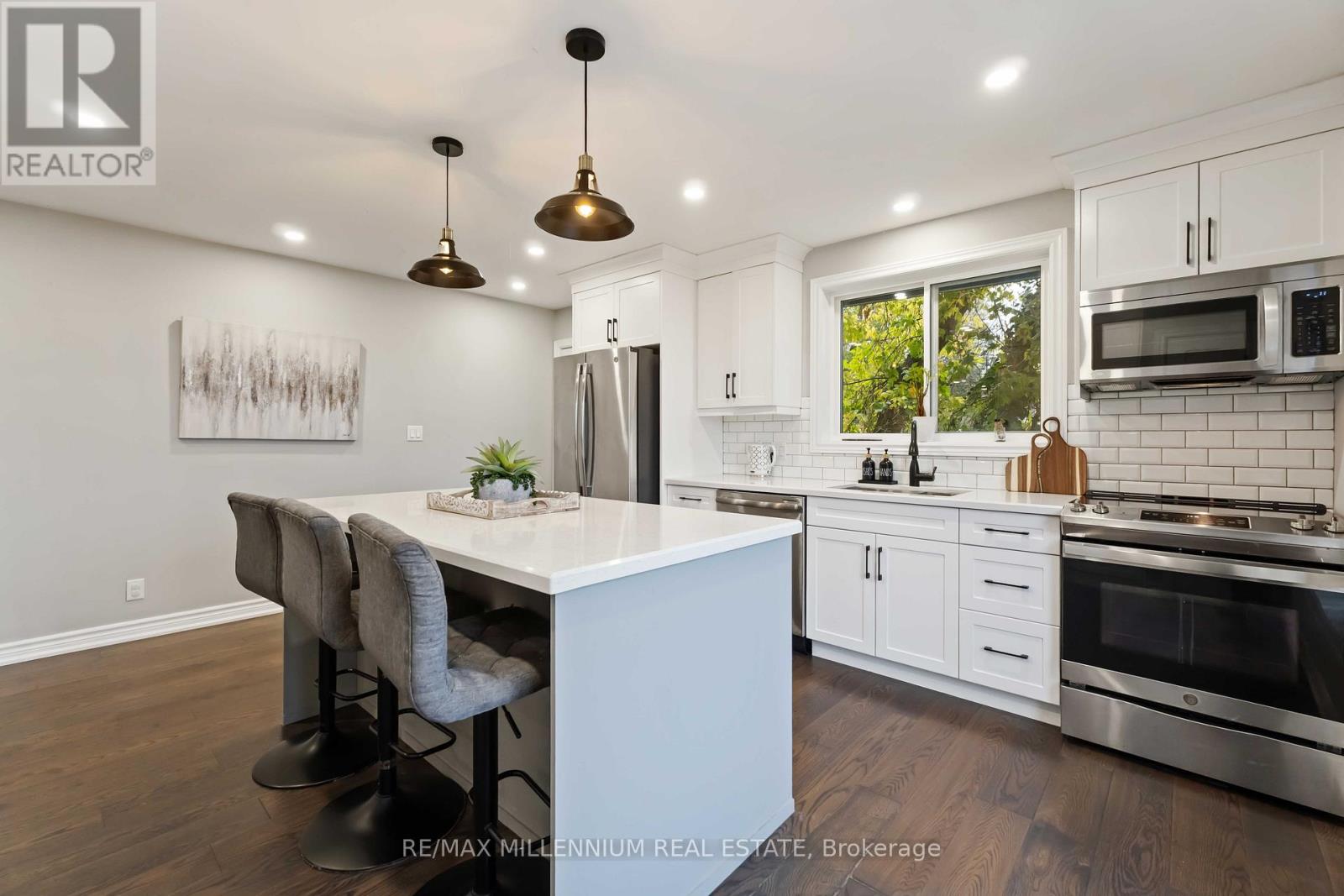 45 Bradley Street, St. Catharines, Ontario  L2T 1R5 - Photo 19 - X12509314