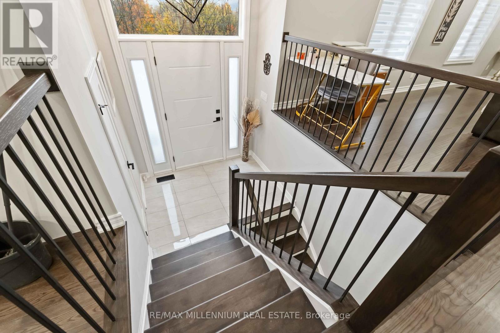 45 Bradley Street, St. Catharines, Ontario  L2T 1R5 - Photo 11 - X12509314