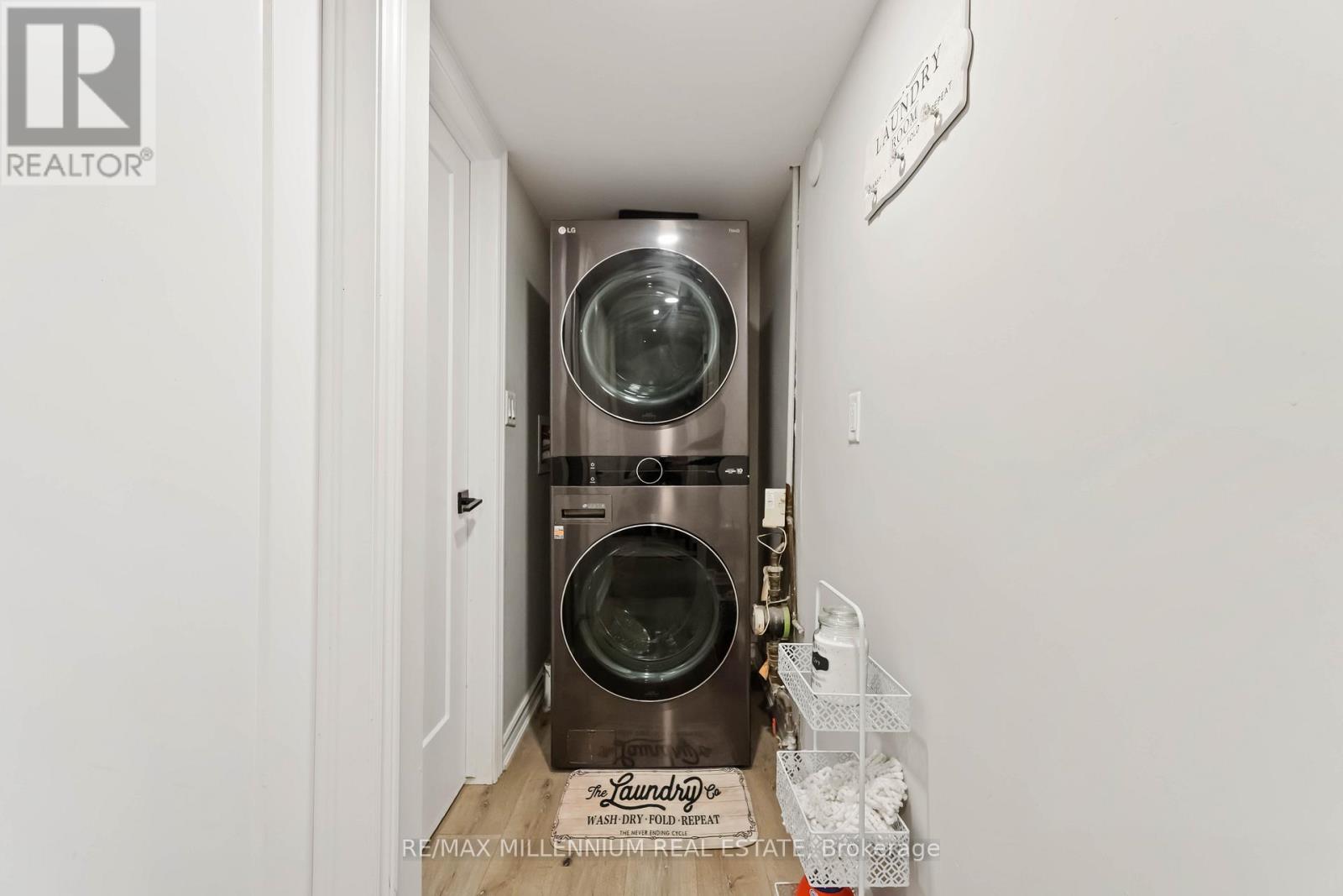 45 Bradley Street, St. Catharines, Ontario  L2T 1R5 - Photo 36 - X12509314