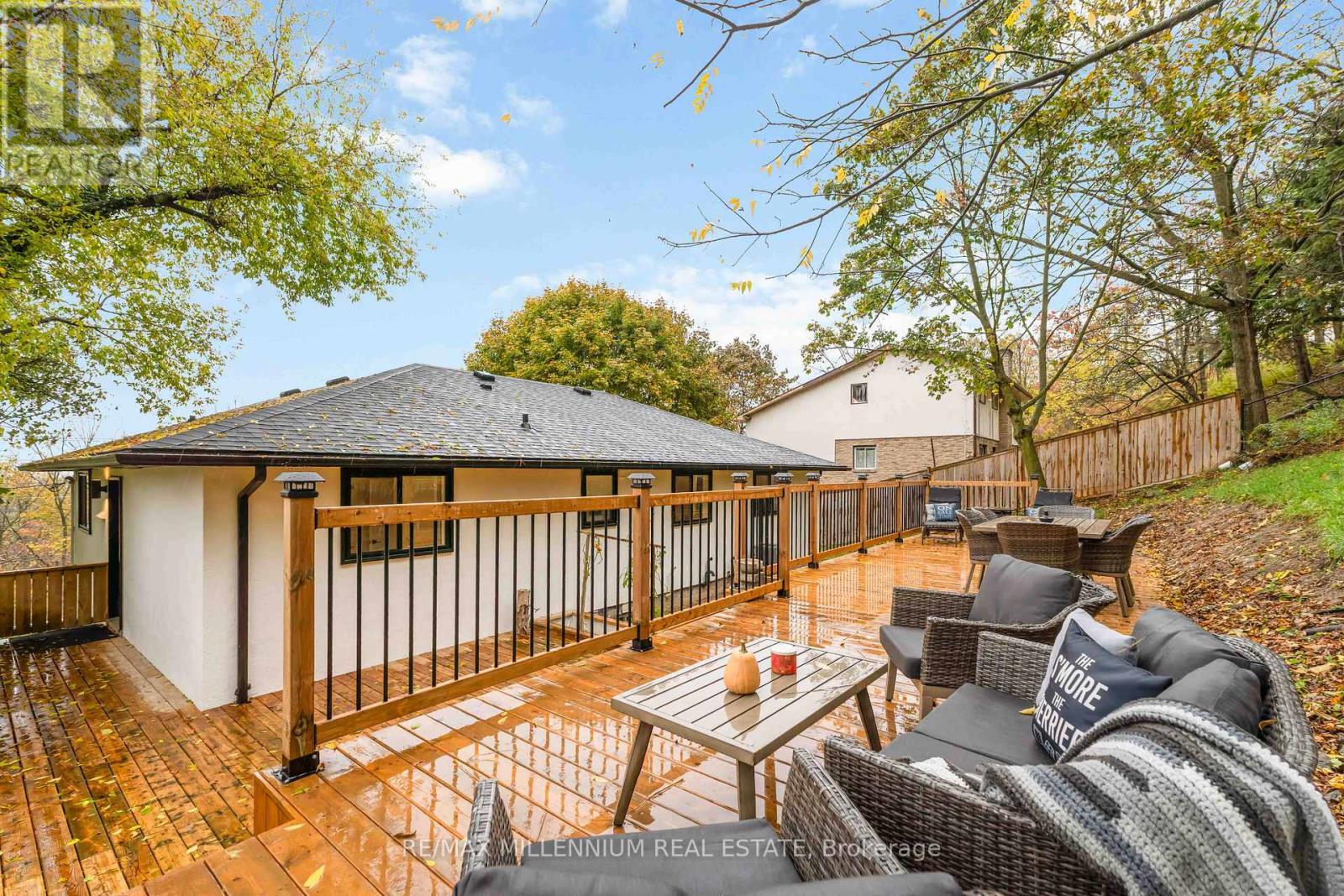 45 Bradley Street, St. Catharines, Ontario  L2T 1R5 - Photo 45 - X12509314