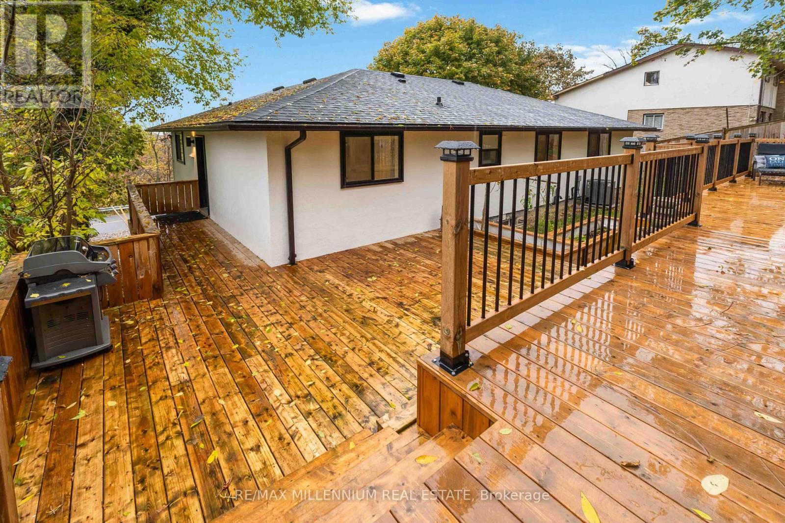 45 Bradley Street, St. Catharines, Ontario  L2T 1R5 - Photo 46 - X12509314