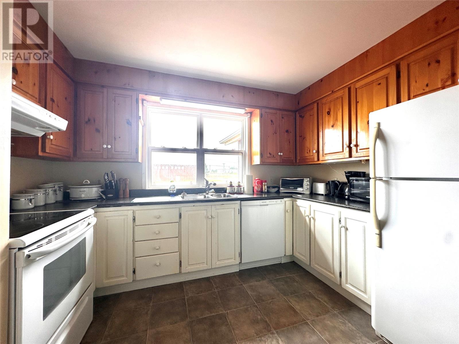 3 Corkum Place, Grand Bank, Newfoundland & Labrador  A0E 1W0 - Photo 6 - 1288174