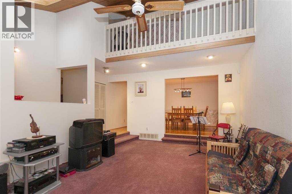 2147 Grant Avenue, Port Coquitlam, British Columbia  V3B 1R1 - Photo 2 - R3064265