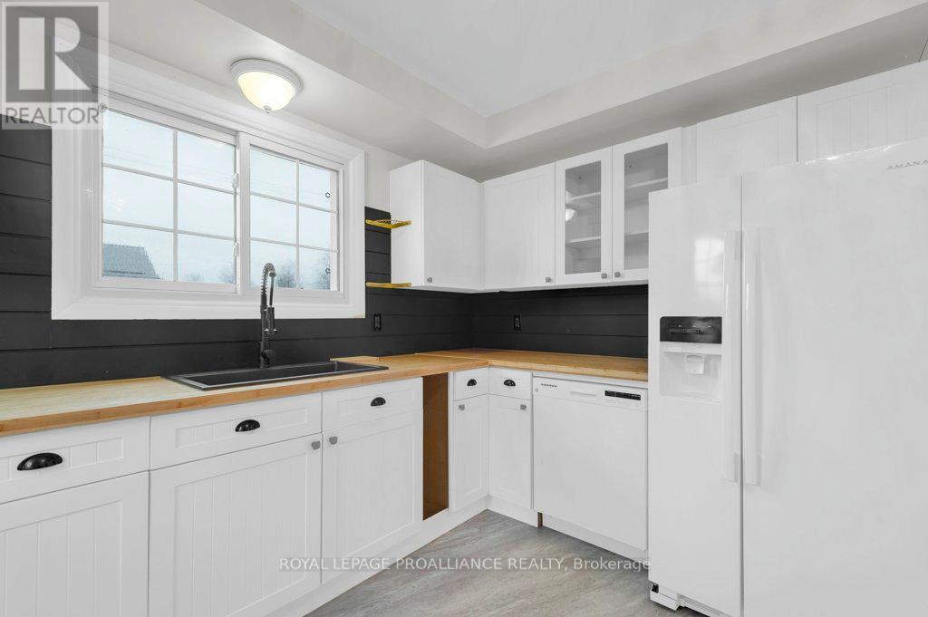 121 Palmer Road, Belleville, Ontario K8P 4C7 - Photo 15 - X12510506