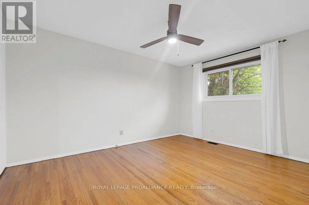 121 Palmer Road, Belleville, Ontario K8P 4C7 - Photo 18 - X12510506