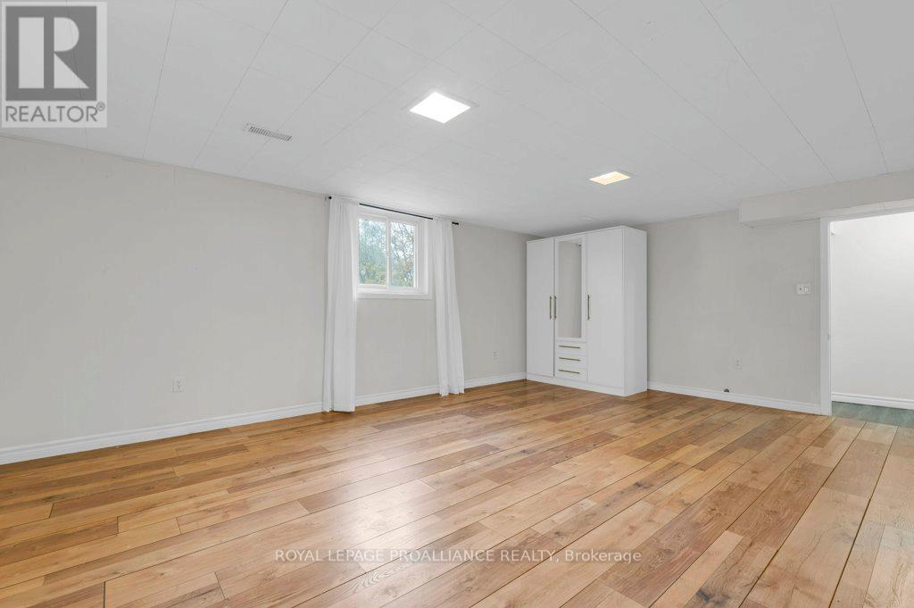 121 Palmer Road, Belleville, Ontario K8P 4C7 - Photo 26 - X12510506