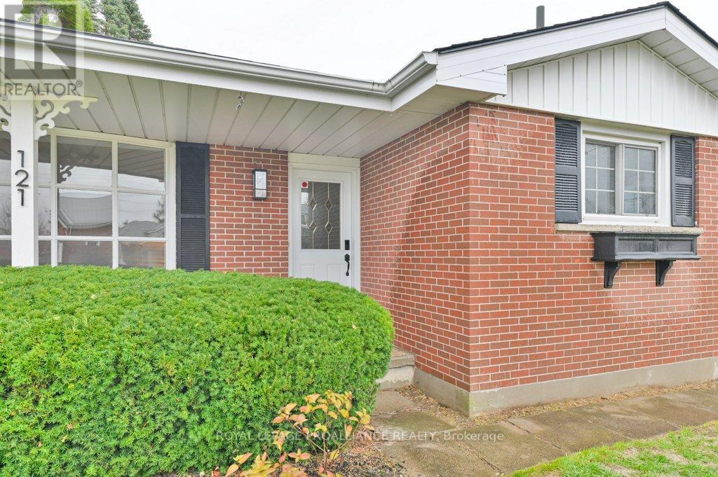 121 Palmer Road, Belleville, Ontario K8P 4C7 - Photo 5 - X12510506