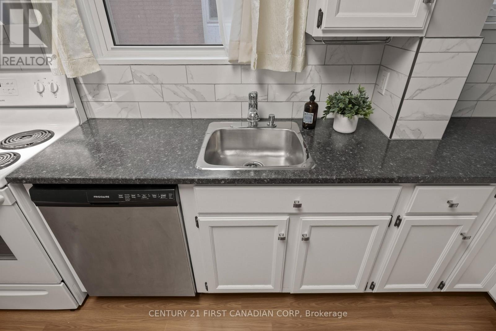 1 - 92 Hincks Street, St. Thomas, Ontario  N5R 3P2 - Photo 16 - X12510464