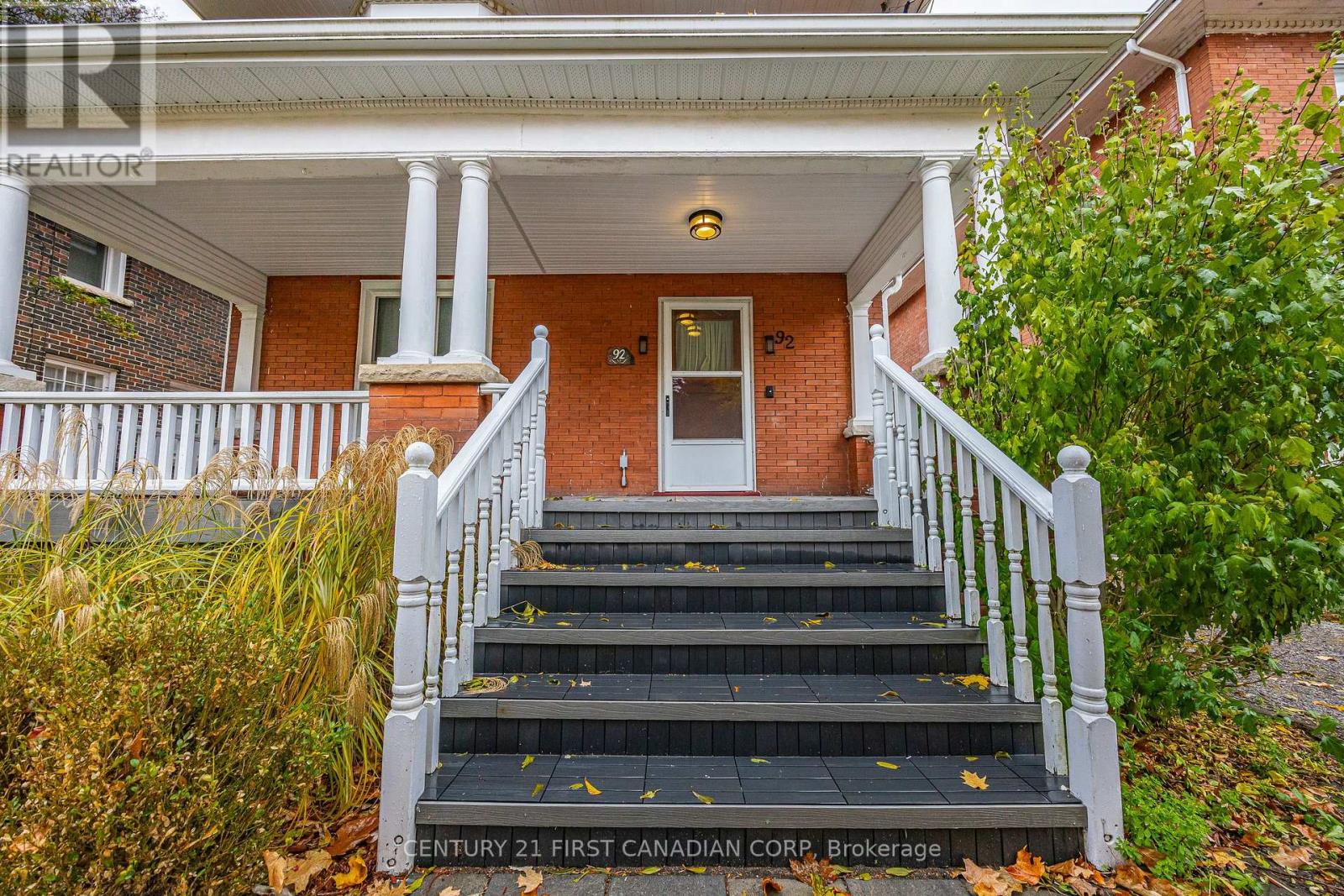 1 - 92 Hincks Street, St. Thomas, Ontario  N5R 3P2 - Photo 3 - X12510464