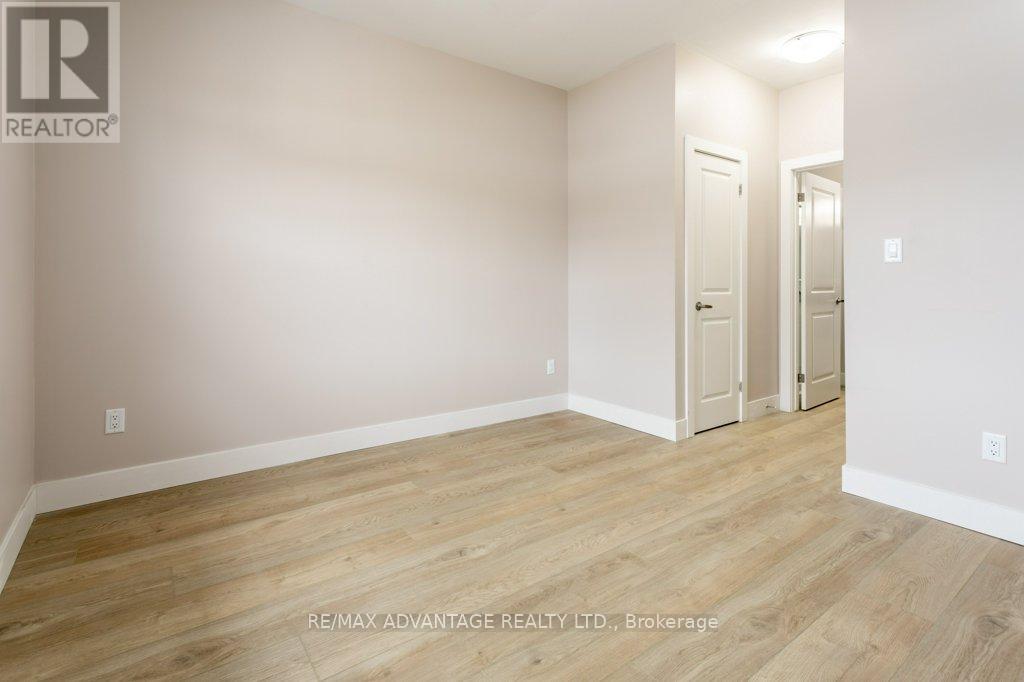 1 - 299 Tartan Drive, London East, Ontario  N5V 4W9 - Photo 12 - X12510472