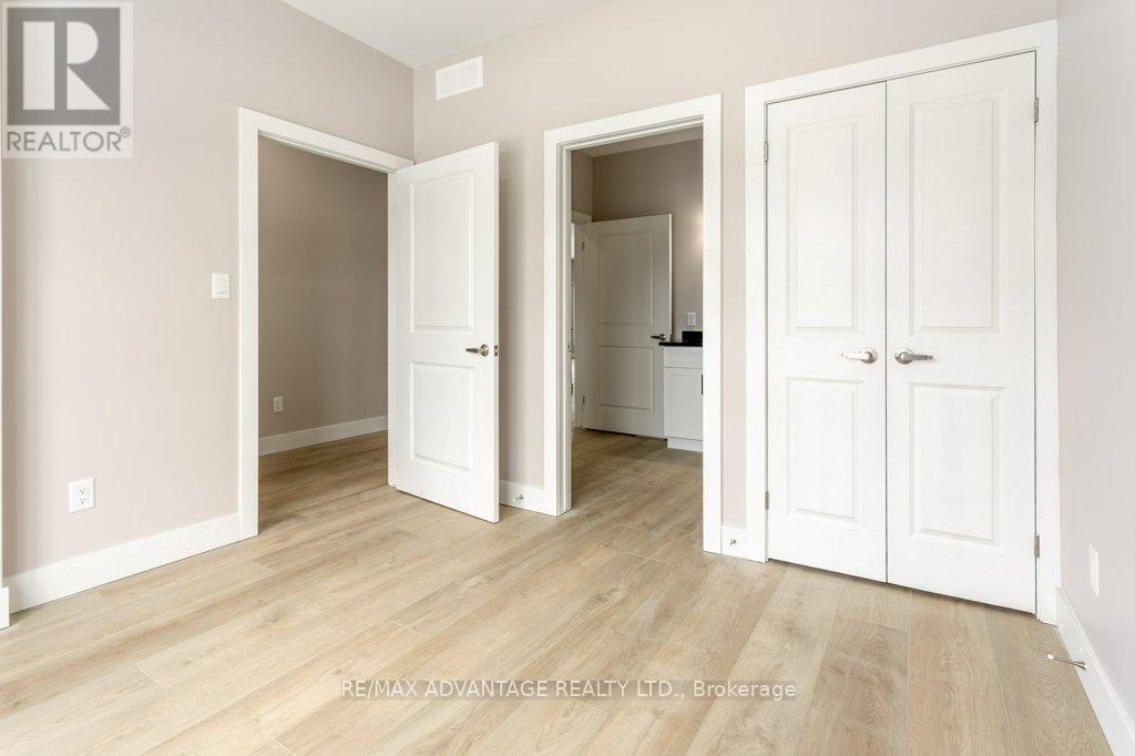 1 - 299 Tartan Drive, London East, Ontario  N5V 4W9 - Photo 7 - X12510472