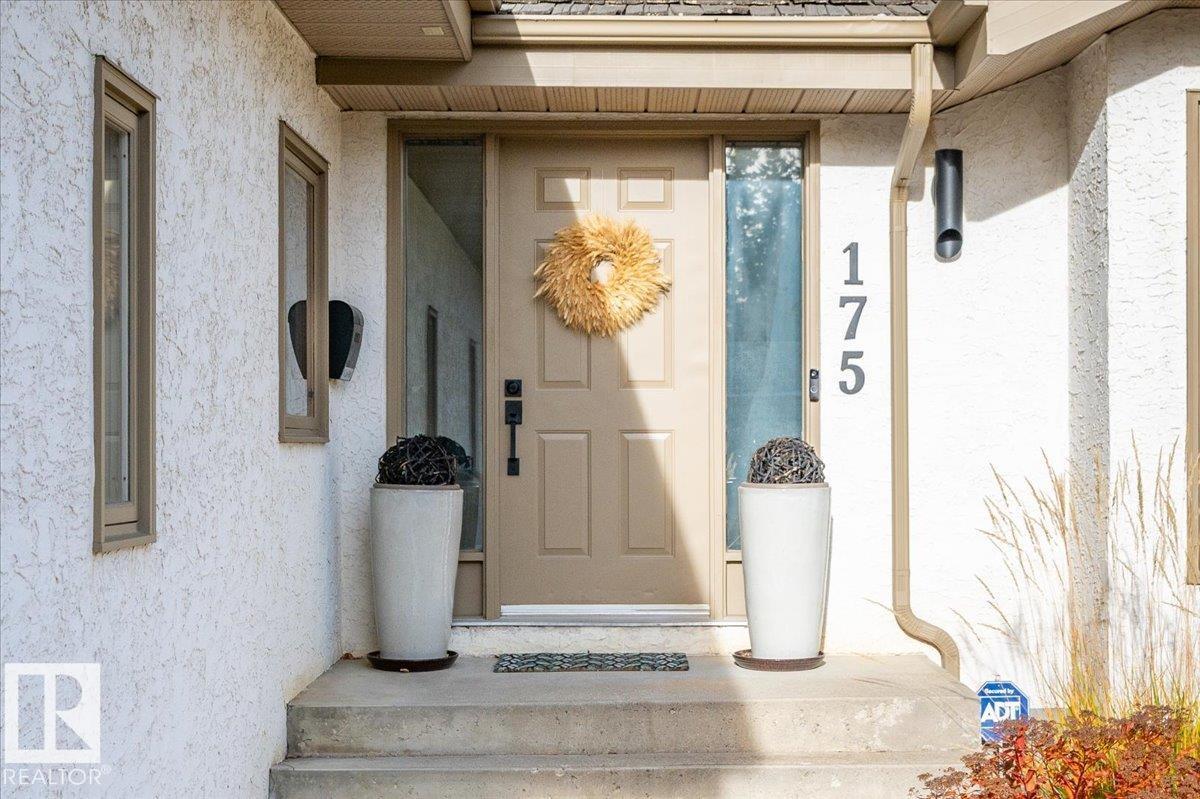175 Roy St Nw, Edmonton, Alberta  T6R 2A9 - Photo 3 - E4464729