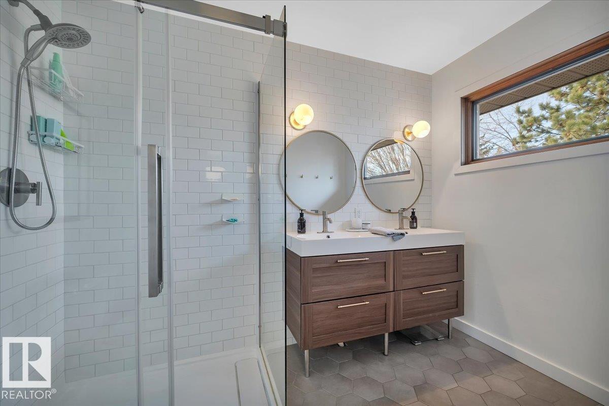 175 Roy St Nw, Edmonton, Alberta  T6R 2A9 - Photo 32 - E4464729