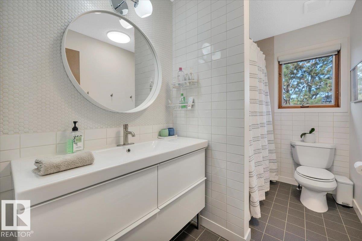 175 Roy St Nw, Edmonton, Alberta  T6R 2A9 - Photo 39 - E4464729