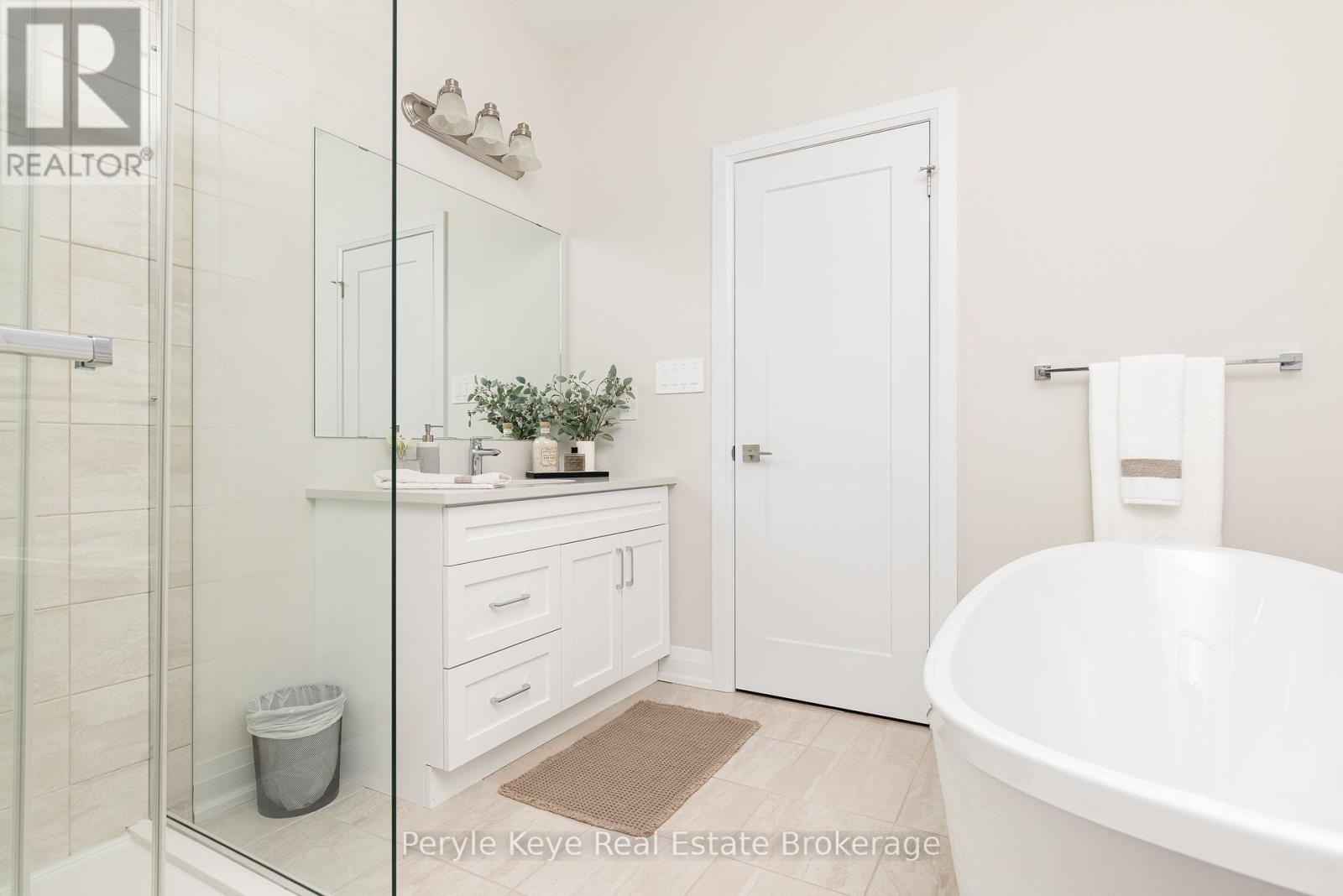 14 Charles Morley Boulevard, Huntsville, Ontario  P1H 0G5 - Photo 36 - X12451087