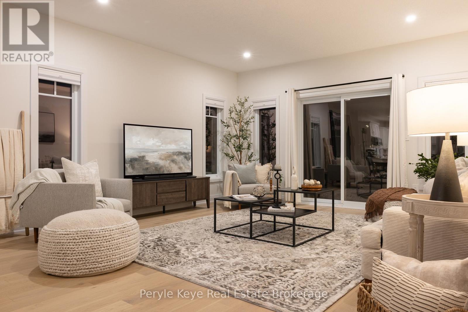 14 Charles Morley Boulevard, Huntsville, Ontario  P1H 0G5 - Photo 8 - X12451087