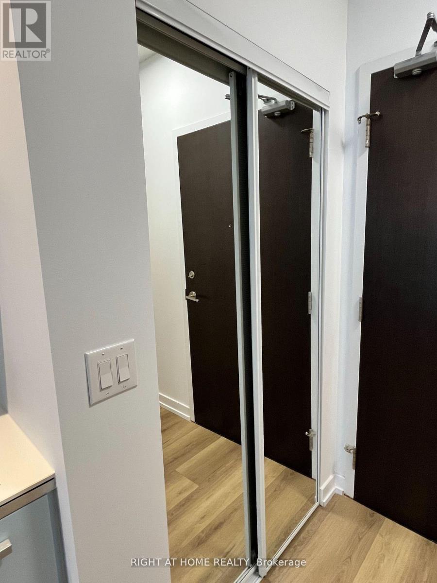 202 - 38 Dan Leckie Way, Toronto, Ontario  M5V 2V6 - Photo 5 - C12510468