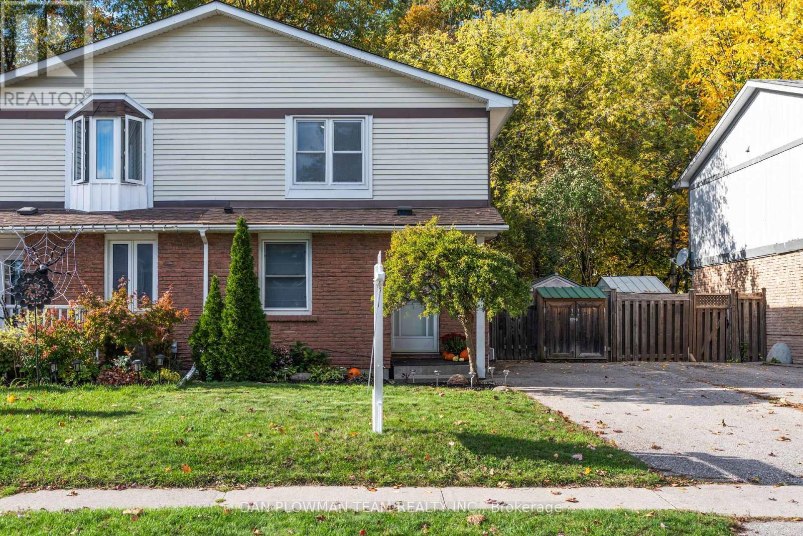 1092 Central Park Boulevard N, Oshawa, Ontario  L1G 7G8 - Photo 2 - E12510460