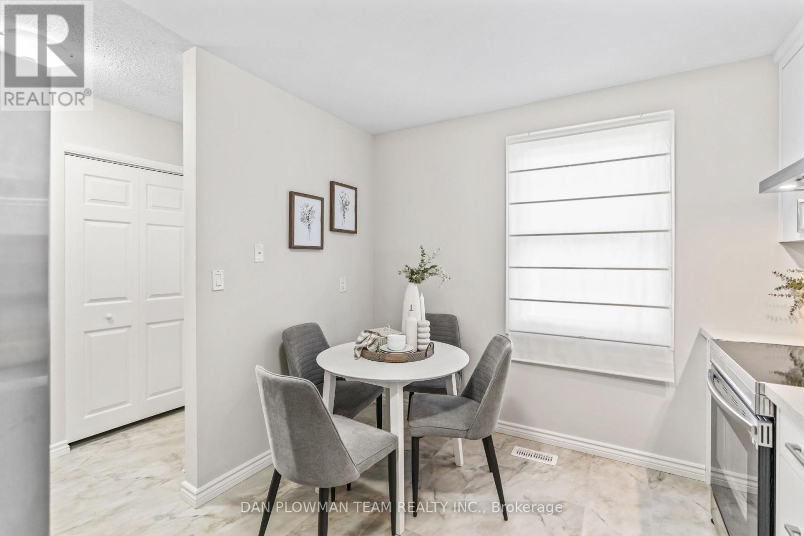 1092 Central Park Boulevard N, Oshawa, Ontario  L1G 7G8 - Photo 8 - E12510460