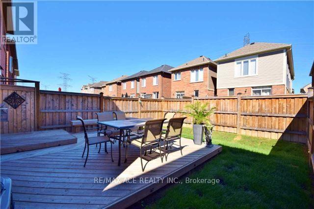 10 Powlesland Street, Ajax, Ontario  L1T 0L7 - Photo 17 - E12510502