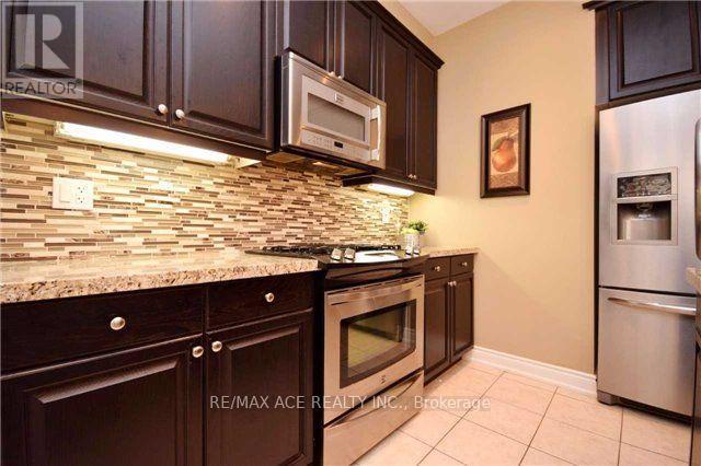 10 Powlesland Street, Ajax, Ontario  L1T 0L7 - Photo 6 - E12510502