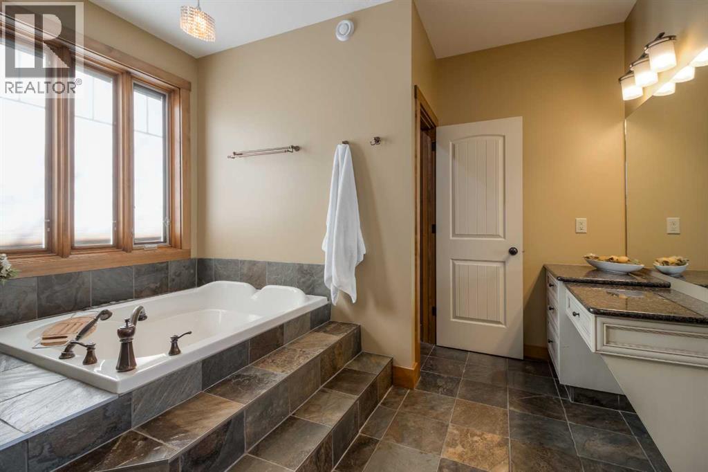 210 Sandstone Place S, Lethbridge, Alberta  T1K 8C9 - Photo 25 - A2267147