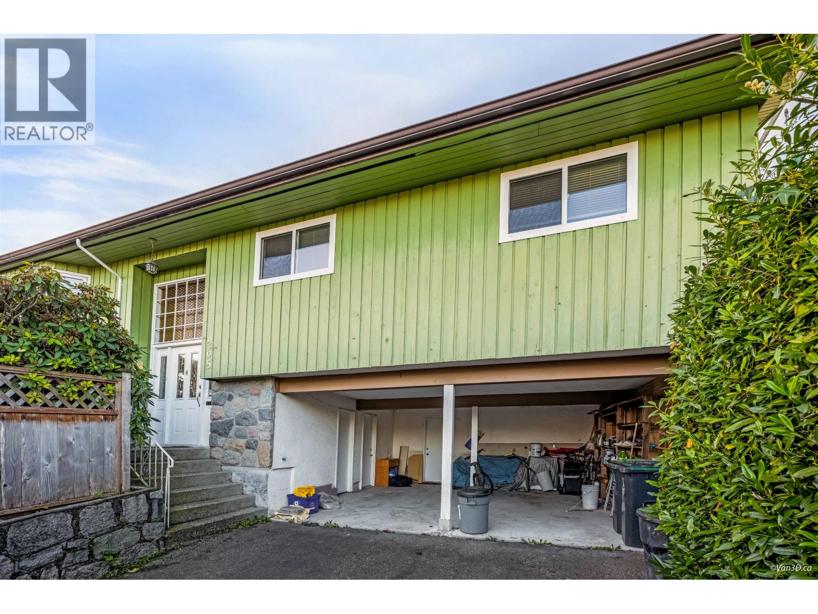 465 Felton Road, North Vancouver, British Columbia V7G 1L9 - Photo 2 - R3064854