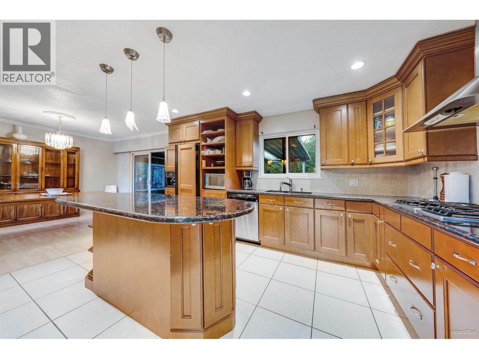 465 Felton Road, North Vancouver, British Columbia V7G 1L9 - Photo 8 - R3064854