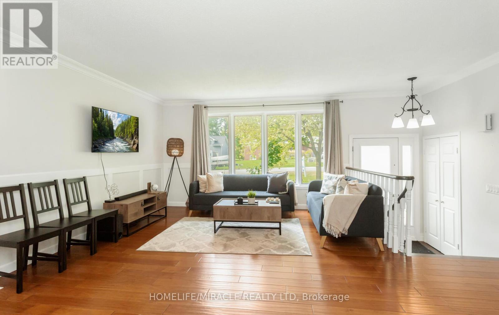 17 Kinsley Street, King (Nobleton), Ontario  L0G 1N0 - Photo 11 - N12510478