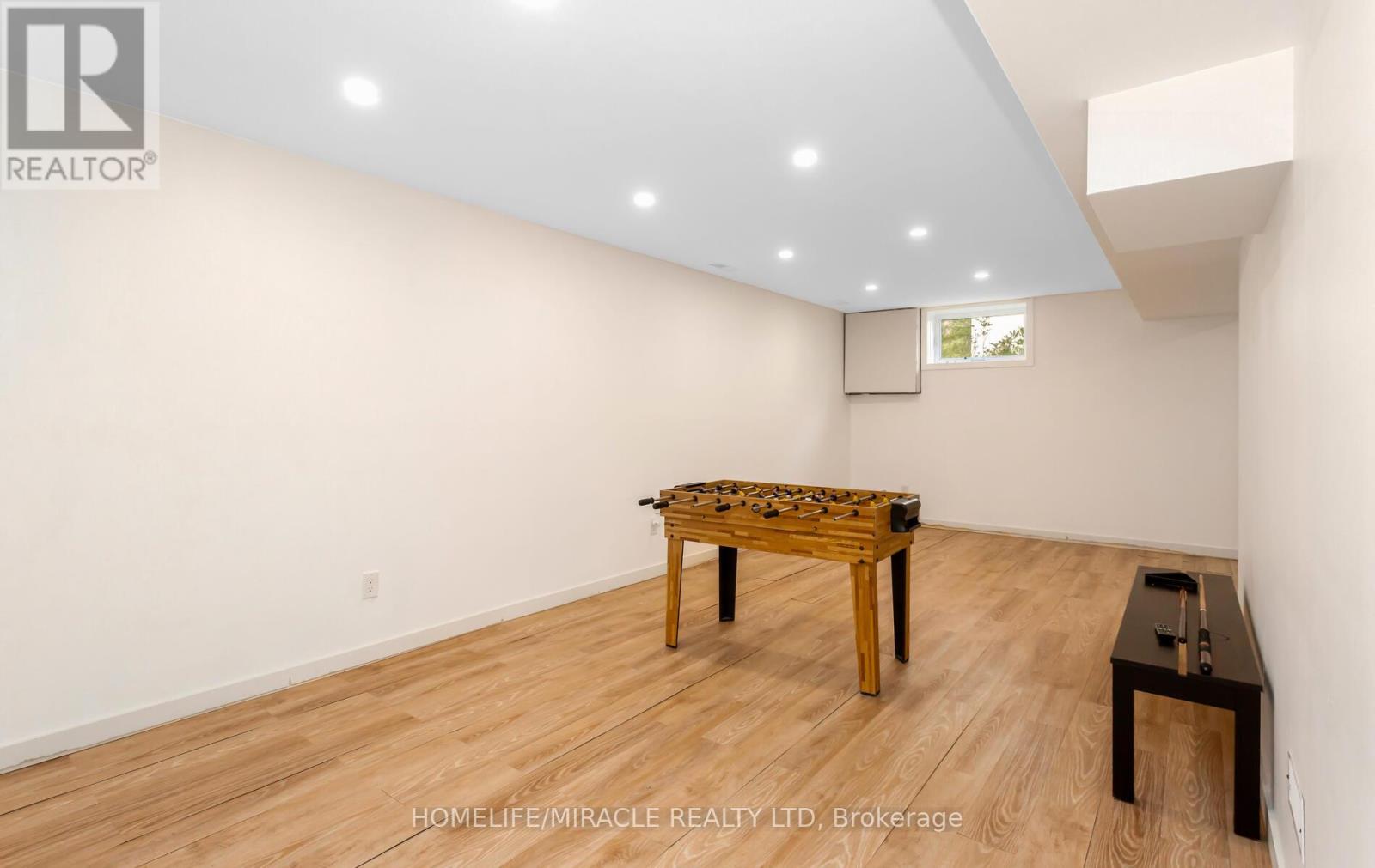 17 Kinsley Street, King (Nobleton), Ontario  L0G 1N0 - Photo 35 - N12510478