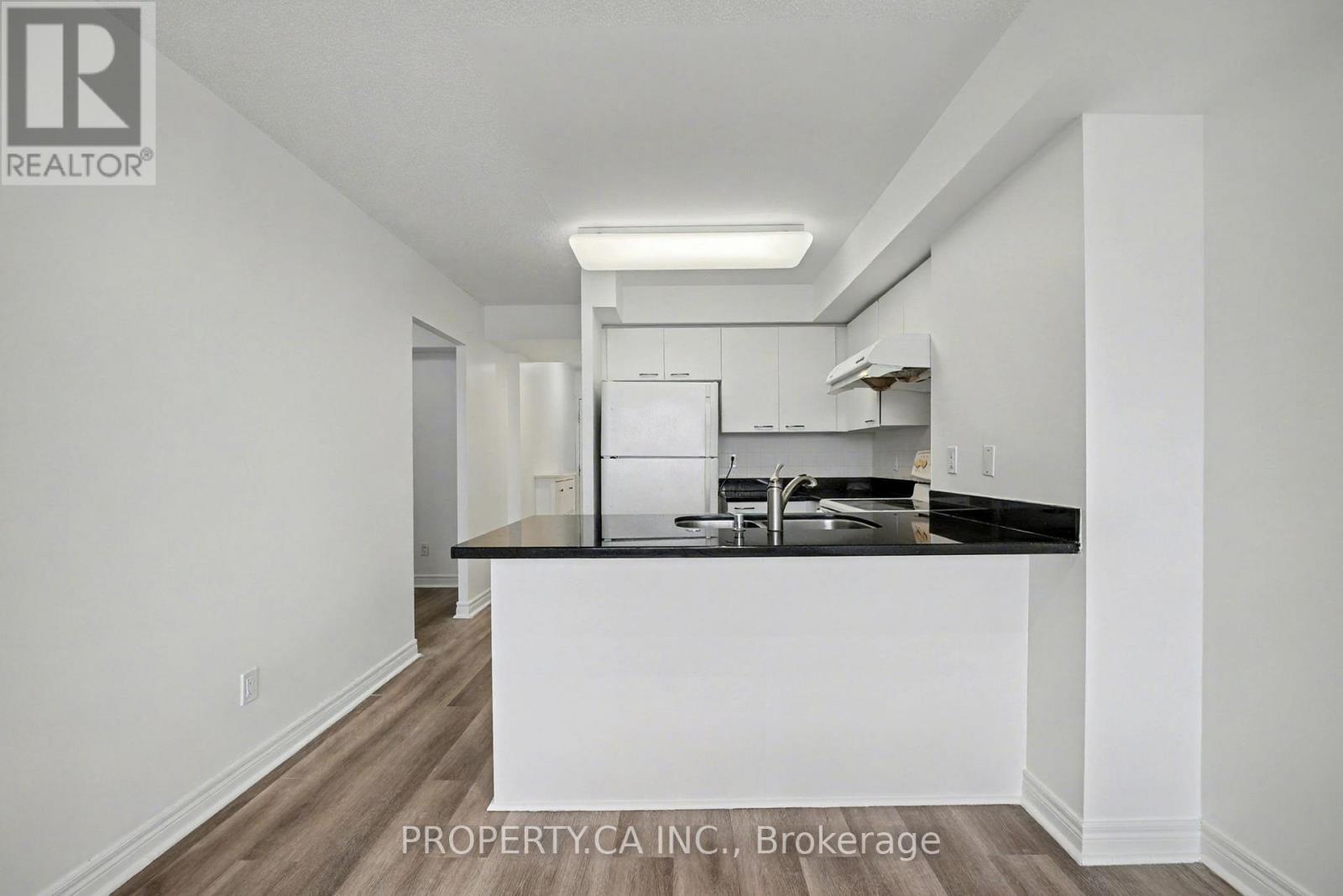 301 - 51 Times Avenue, Markham, Ontario  L3T 7X6 - Photo 12 - N12510488