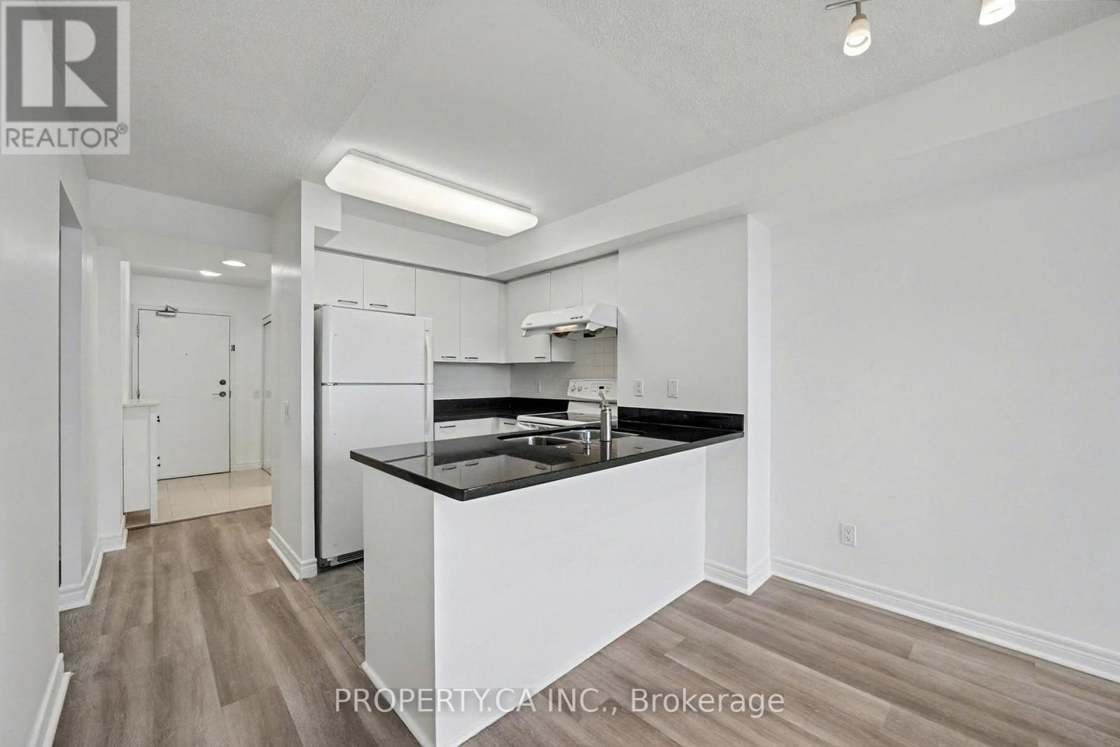 301 - 51 Times Avenue, Markham, Ontario  L3T 7X6 - Photo 13 - N12510488