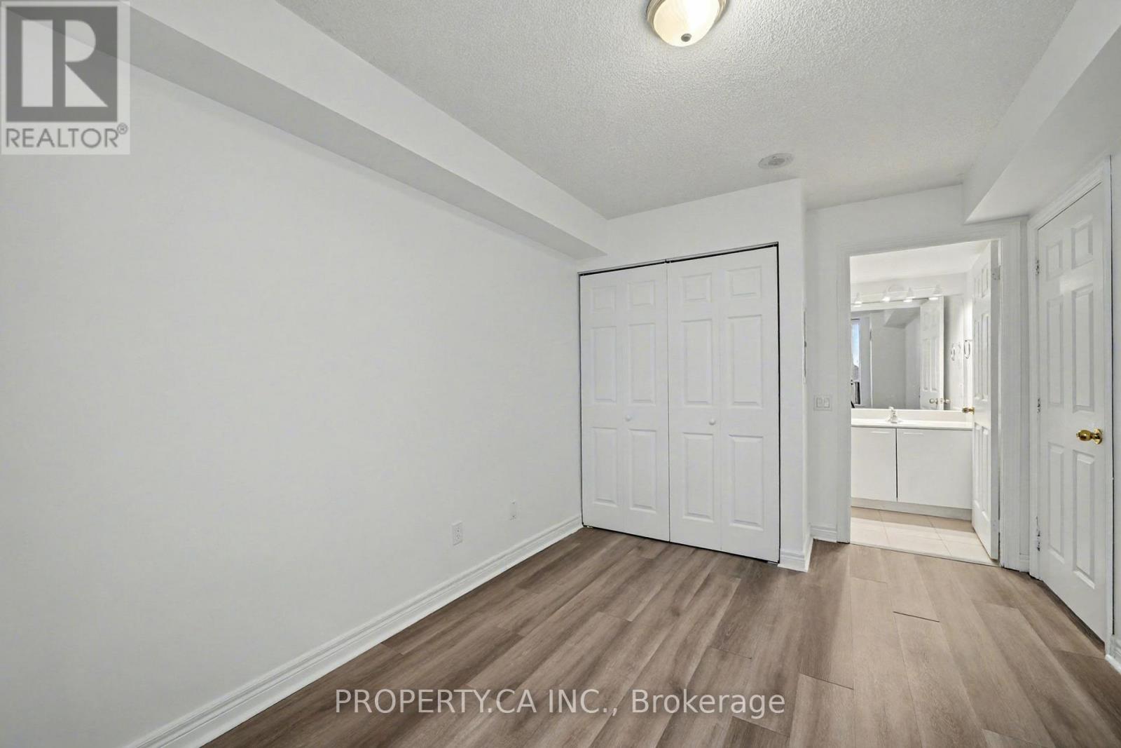 301 - 51 Times Avenue, Markham, Ontario  L3T 7X6 - Photo 6 - N12510488