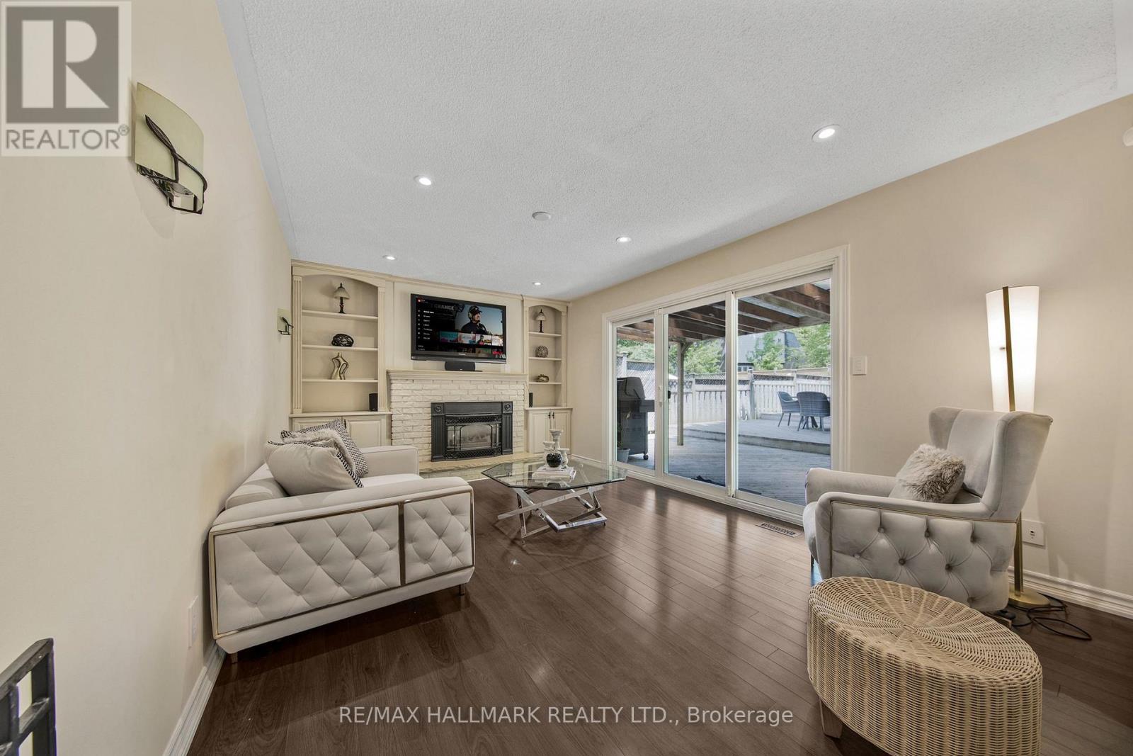 134 Romfield Circuit, Markham, Ontario  L3T 3H9 - Photo 14 - N12510492