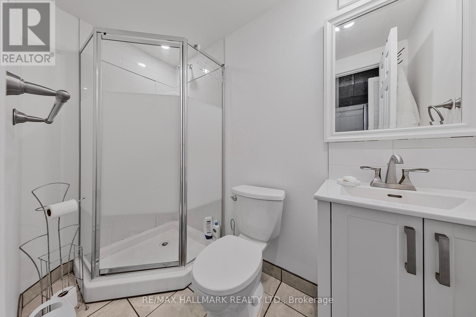 134 Romfield Circuit, Markham, Ontario  L3T 3H9 - Photo 35 - N12510492