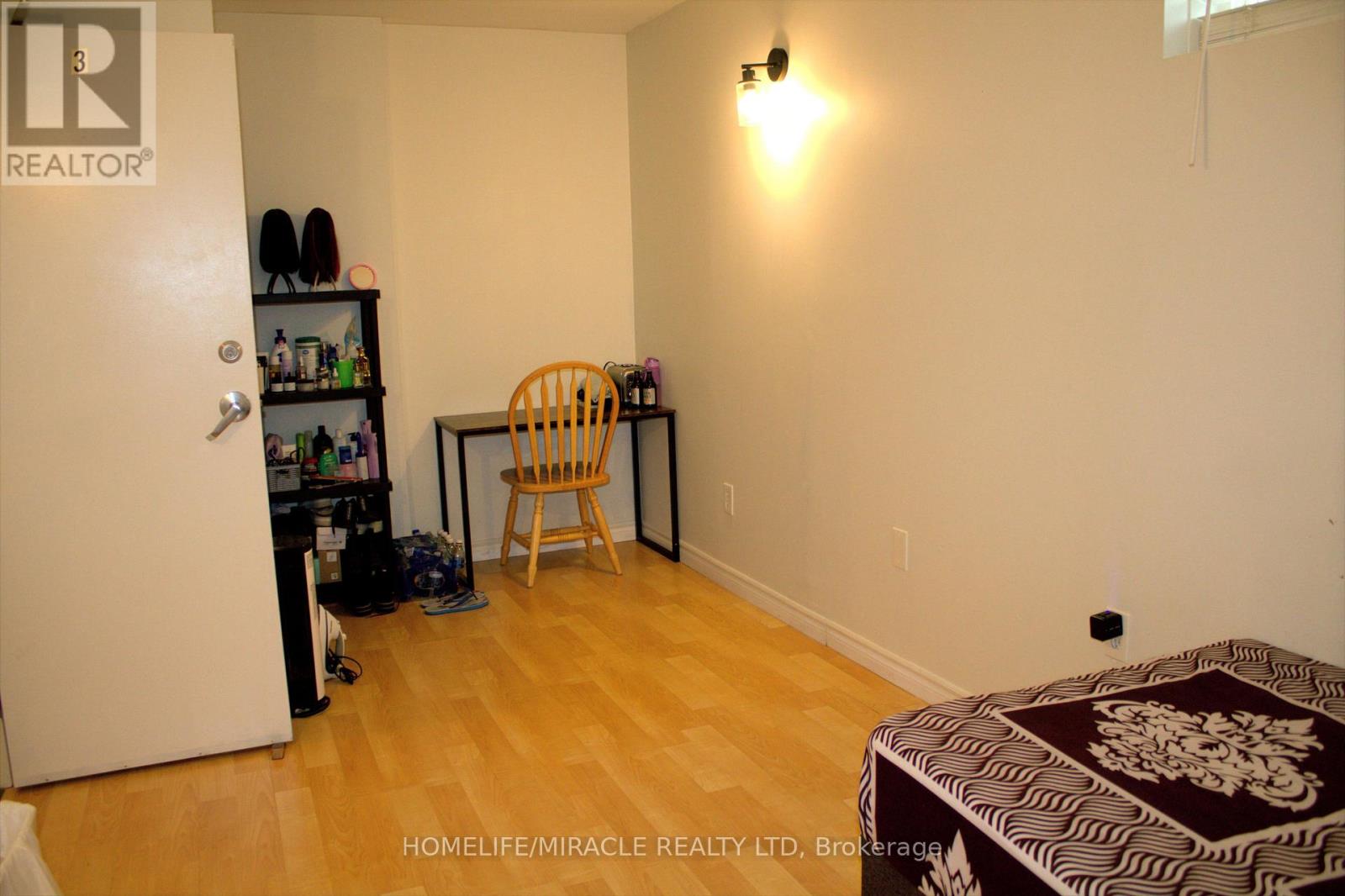 38 Dunsmore Lane, Barrie (Georgian Drive), Ontario  L4M 7A1 - Photo 19 - S12510450