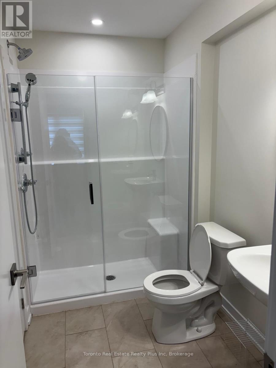 1341 Kaniv Street, Oakville, Ontario  L6M 5R3 - Photo 13 - W12510454