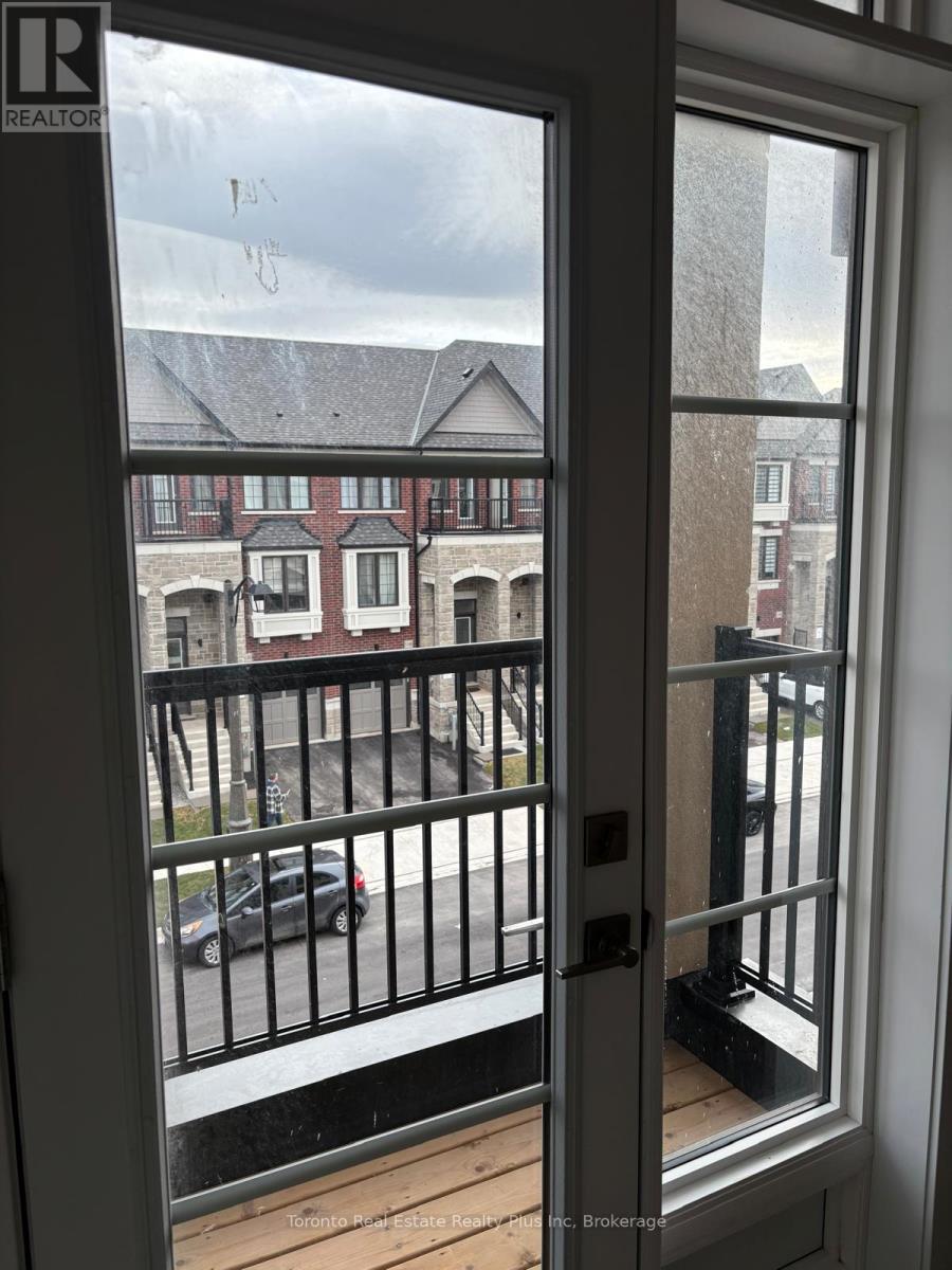 1341 Kaniv Street, Oakville, Ontario  L6M 5R3 - Photo 33 - W12510454