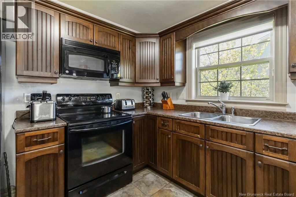 47 Newberry Street, Moncton, New Brunswick  E1G 5M5 - Photo 10 - NB129659