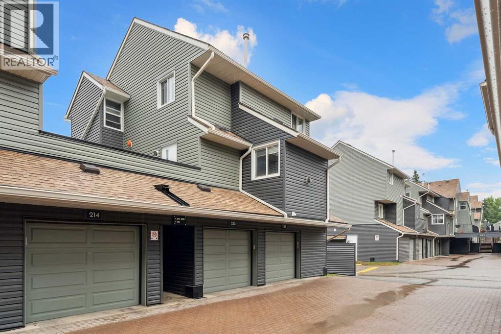 Property at 113, 34 Glamis Green SW image 2