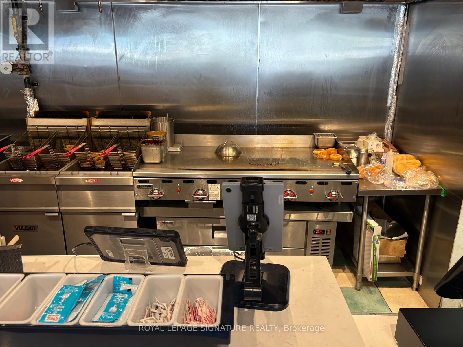 1200 Lambton Mall Road, Sarnia, Ontario N7S 5R6 - Photo 28 - X12510470