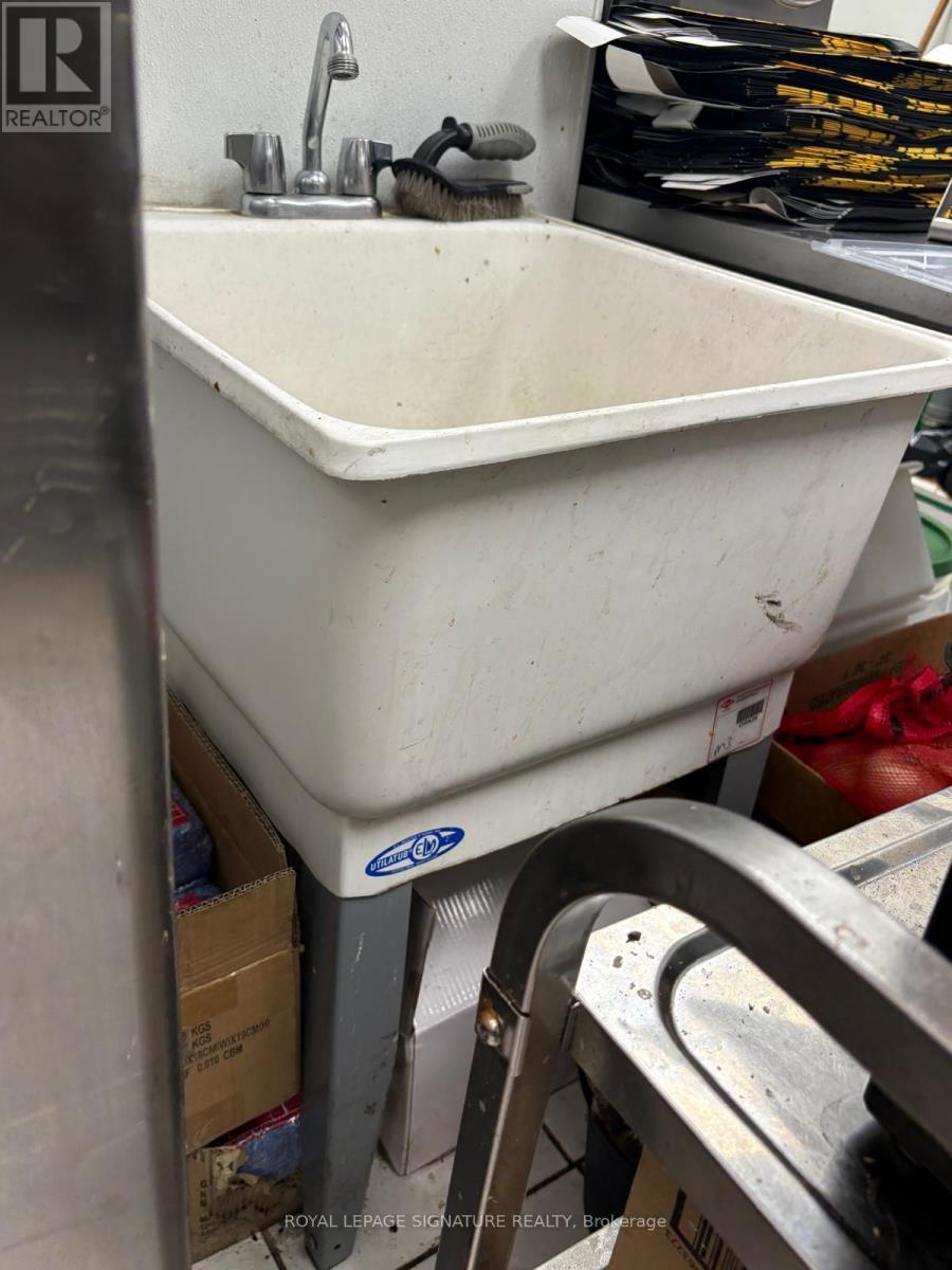 1200 Lambton Mall Road, Sarnia, Ontario N7S 5R6 - Photo 9 - X12510470