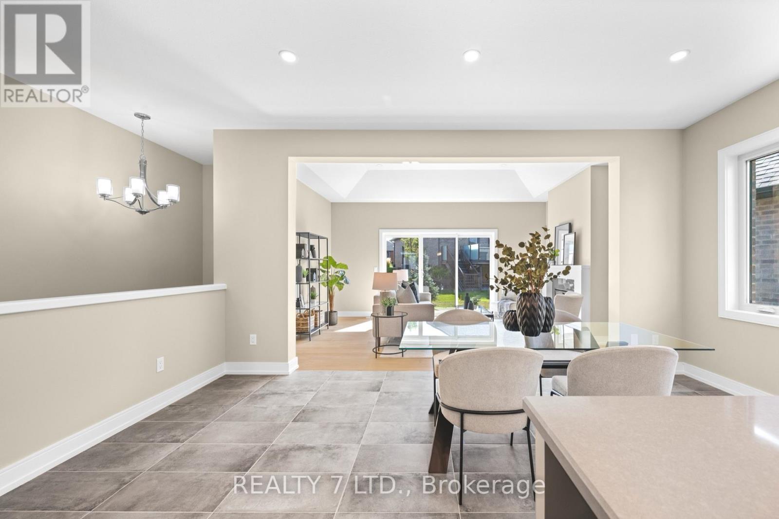 566 Old Course Trail, Welland, Ontario  L3B 6G8 - Photo 12 - X12510474