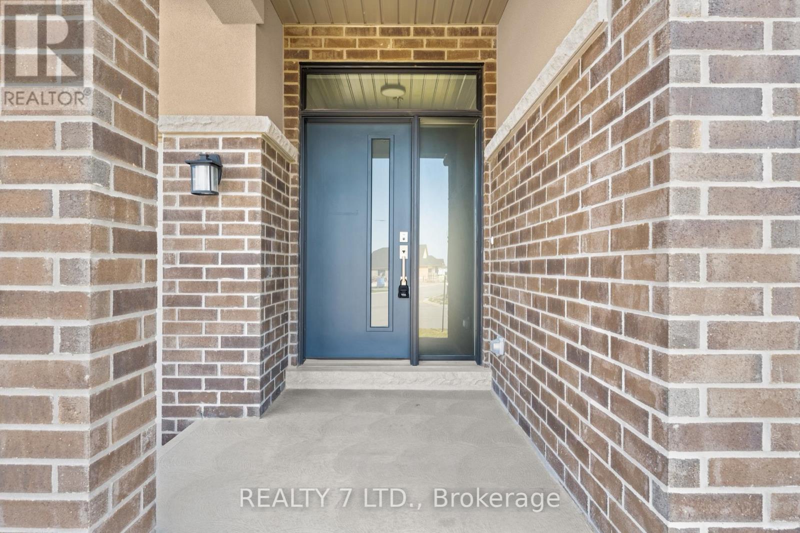 566 Old Course Trail, Welland, Ontario  L3B 6G8 - Photo 3 - X12510474